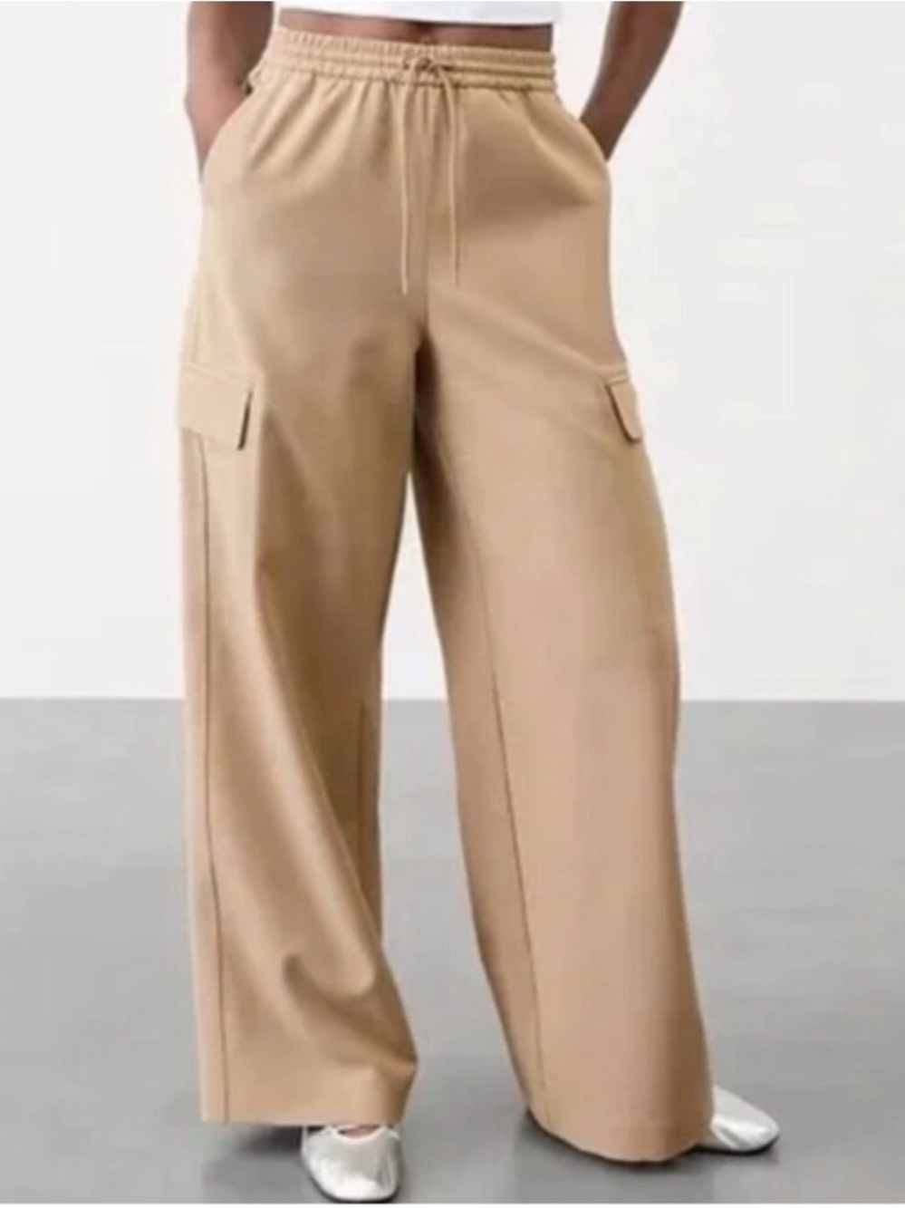 NWT Athleta Promenade Cargo Pants Wide Leg Brownstone Beige Medium Petite